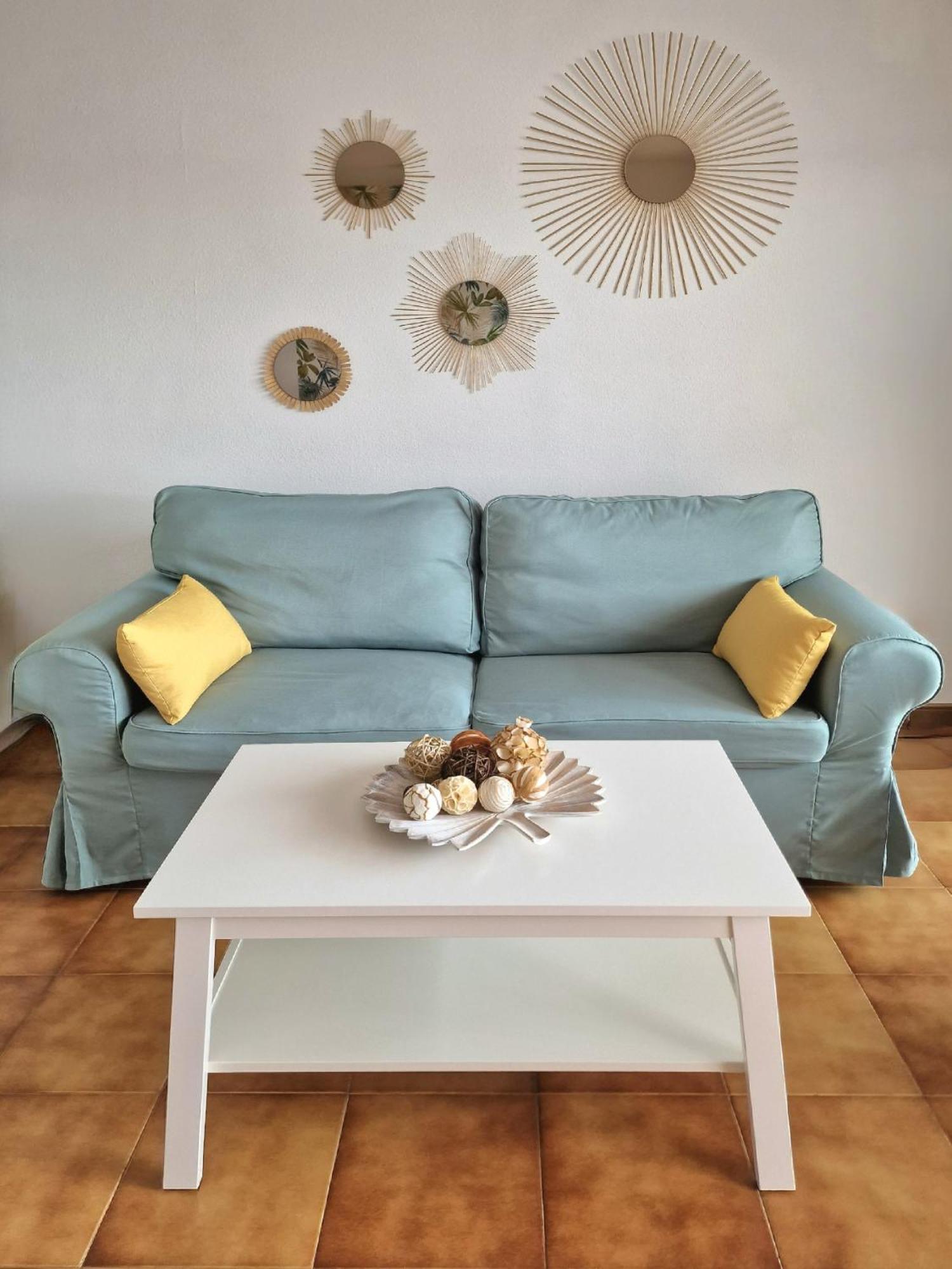 Strelitzia - Ocean View & Heated Pool Apartment *