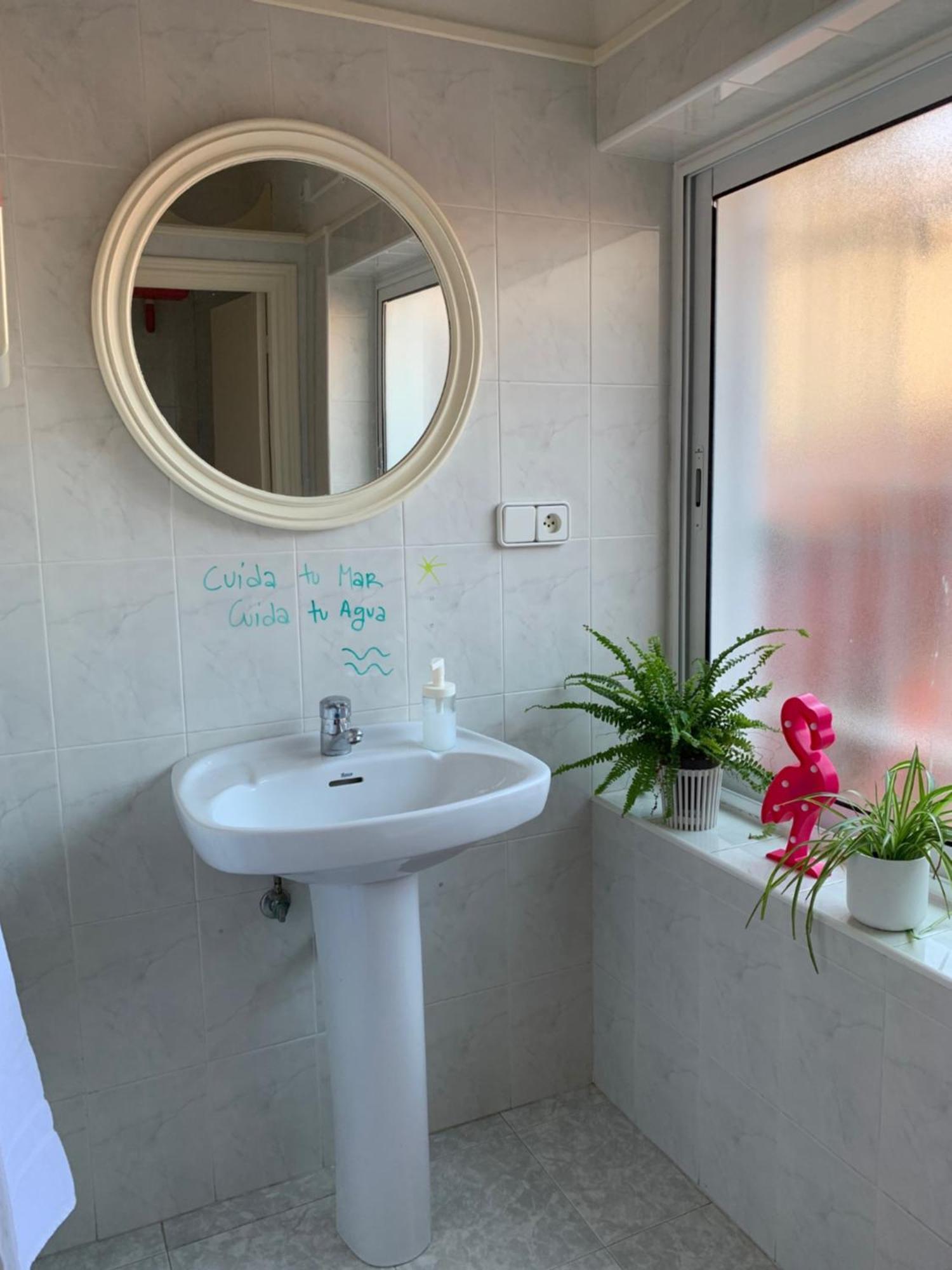 Casa Loopez Hostel *