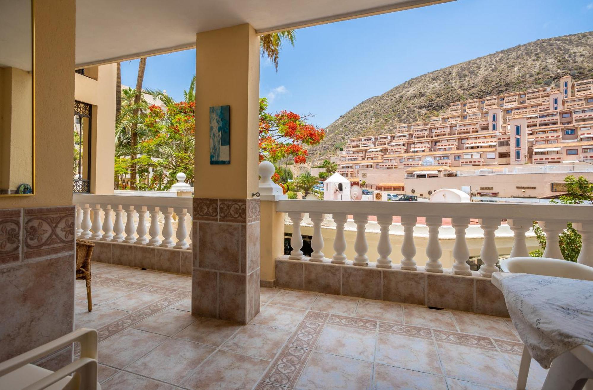 Castle Harbour Melanie's By Lovetenerife Los Cristianos (Tenerife)