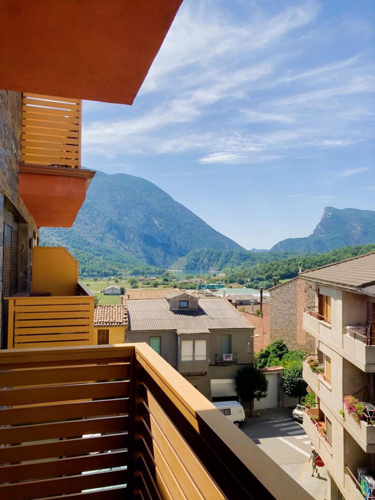 Apartamento Duplex Amb Vistes Al Pirineu Catala *
