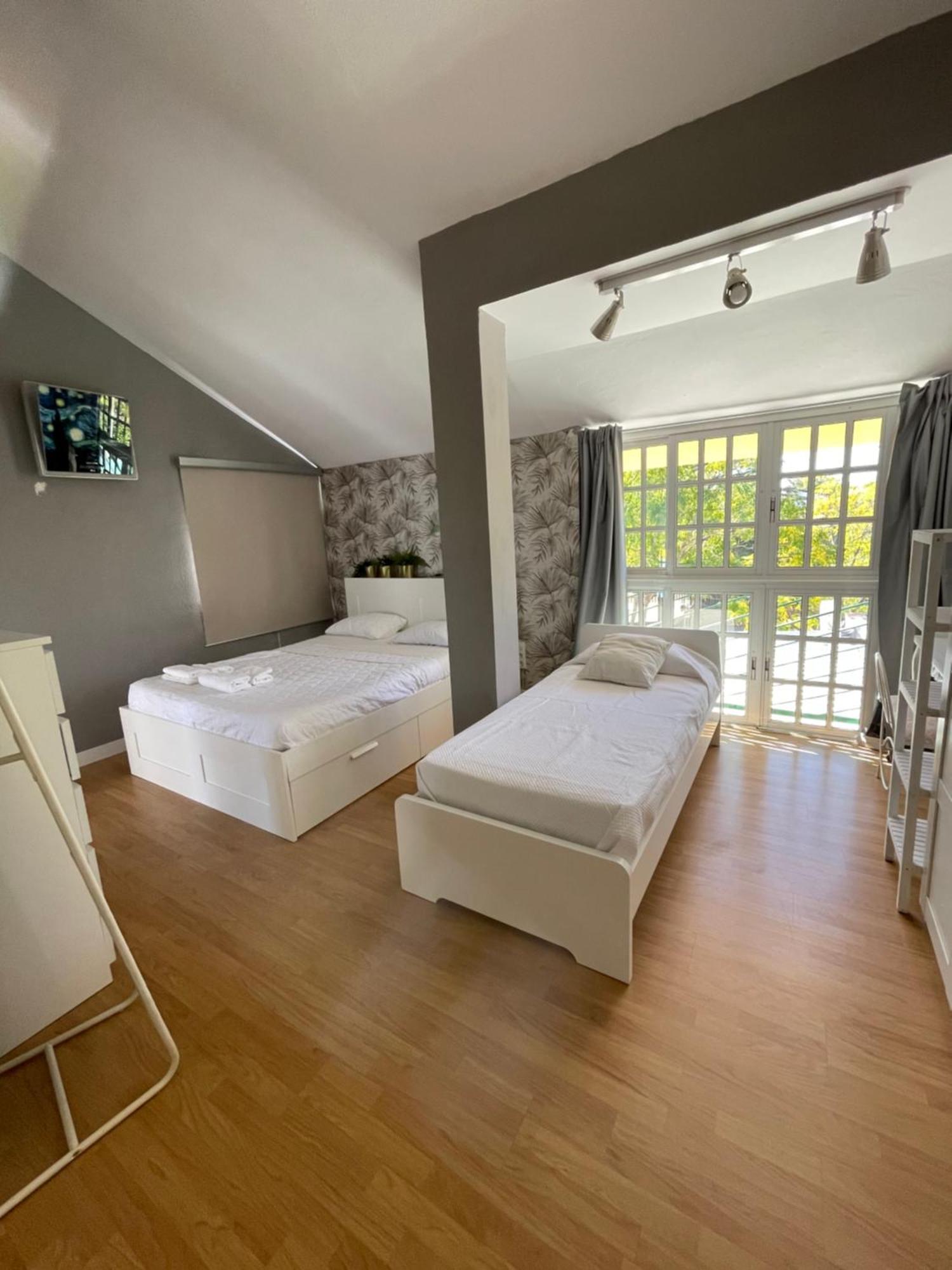 Mediterranean House - Privadas En Casa Compartida Homestay
