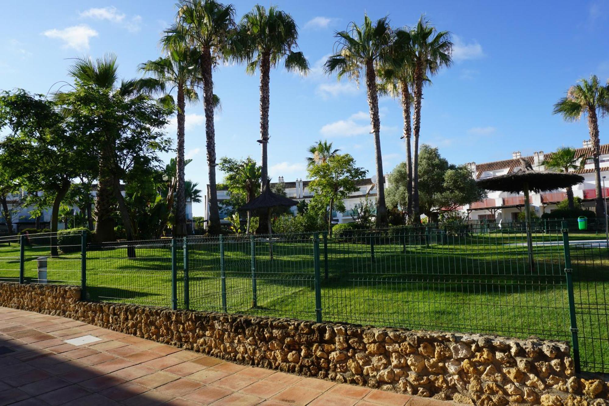 Adosado De Lujo En Playa Y Golf *