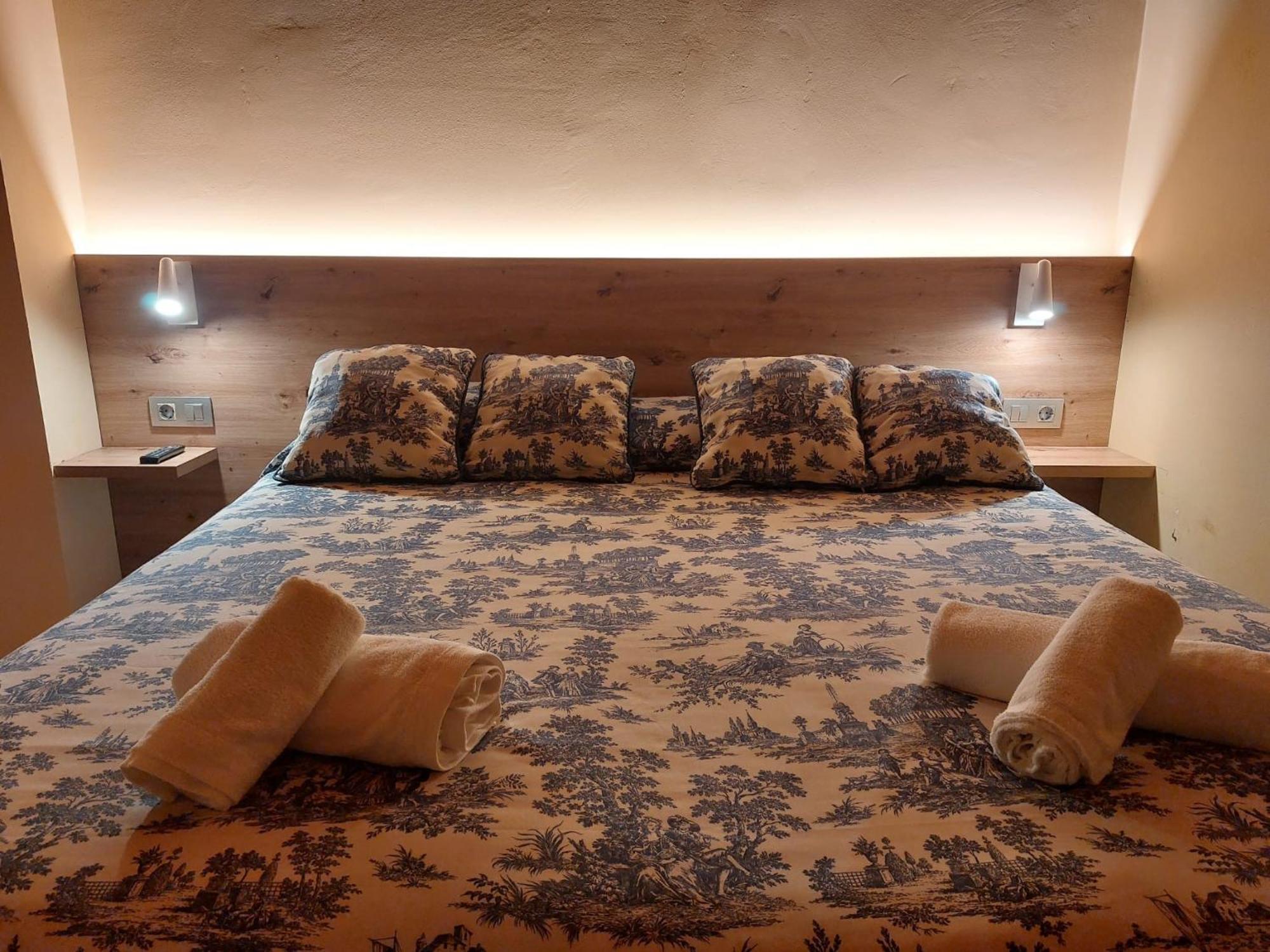 Saurat Hotel 3*