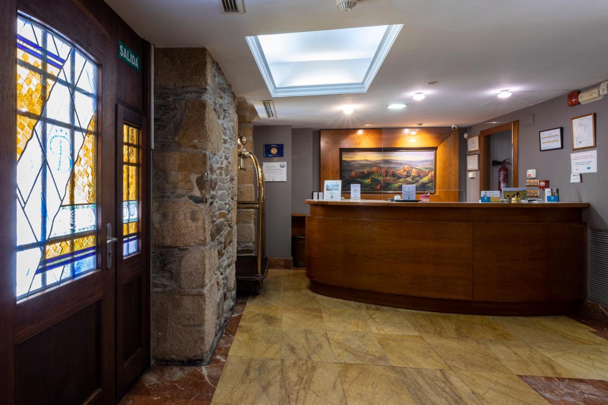 Aroi Bierzo Plaza 3*