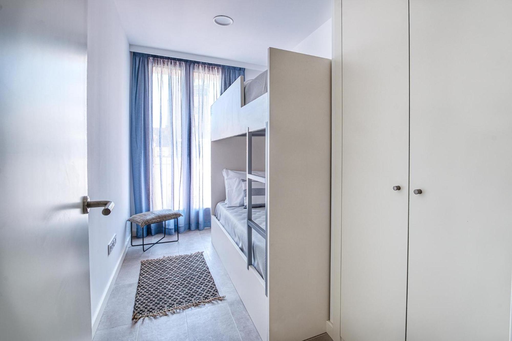 Chic! By Alegria Apartment