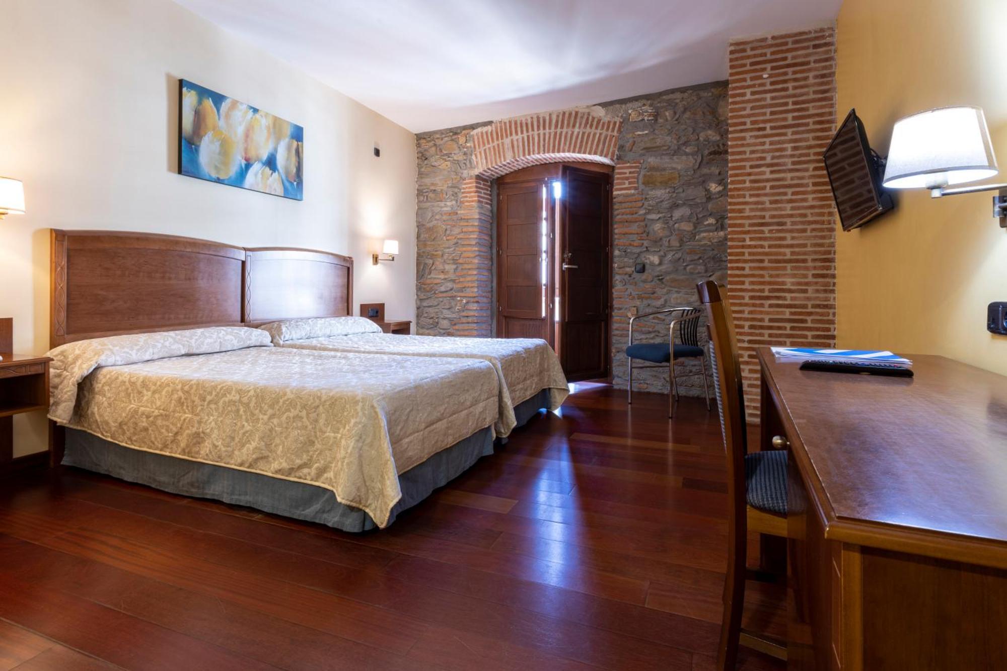 Aroi Bierzo Plaza Hotel