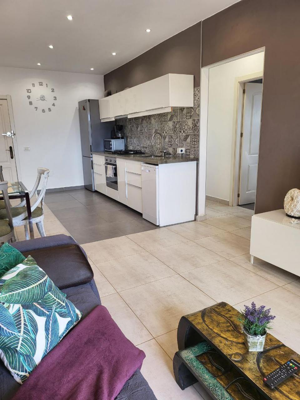 Apartment Cosy 2 Bedroom Near Sea *