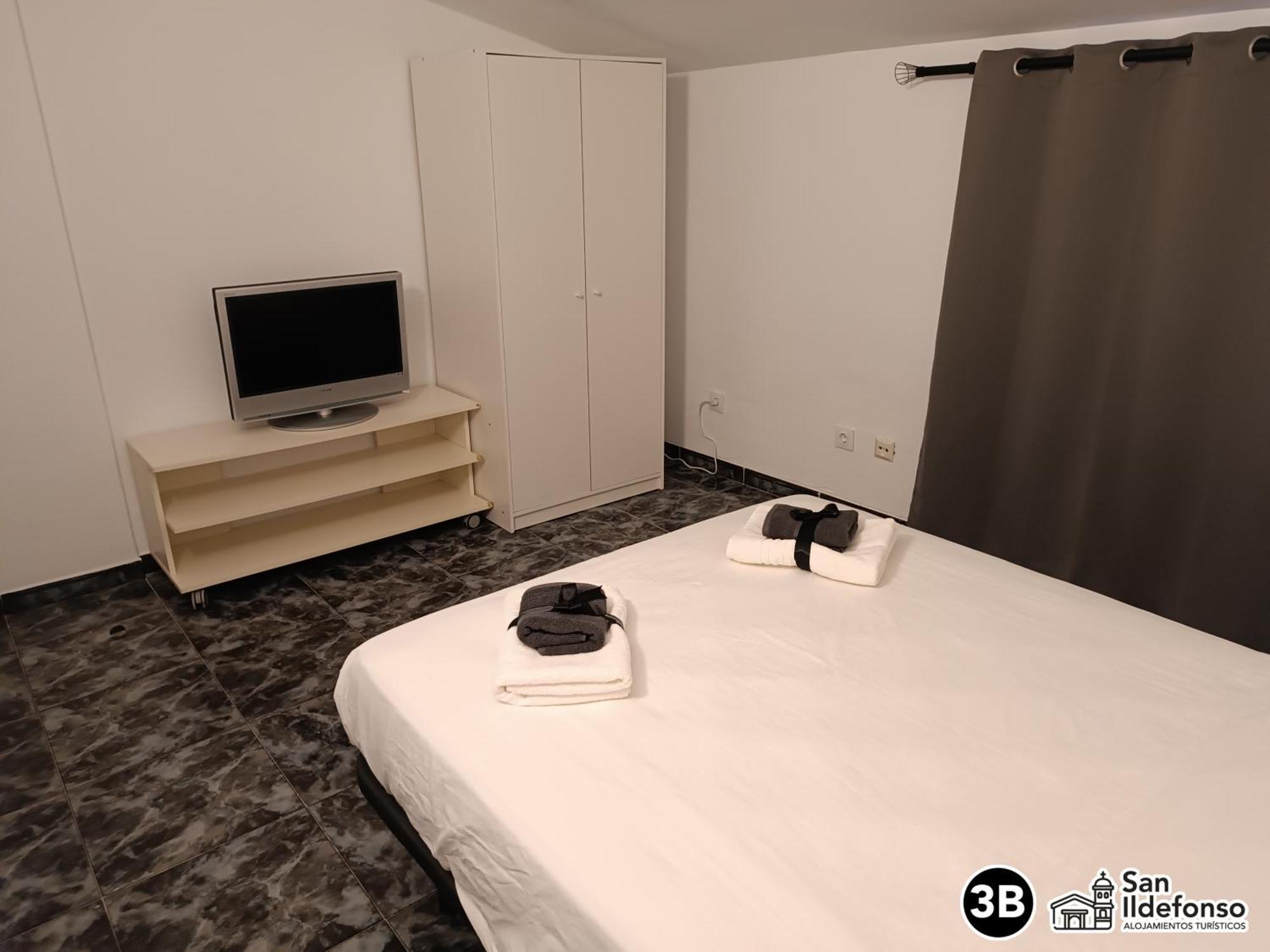 San Ildefonso Apartment *