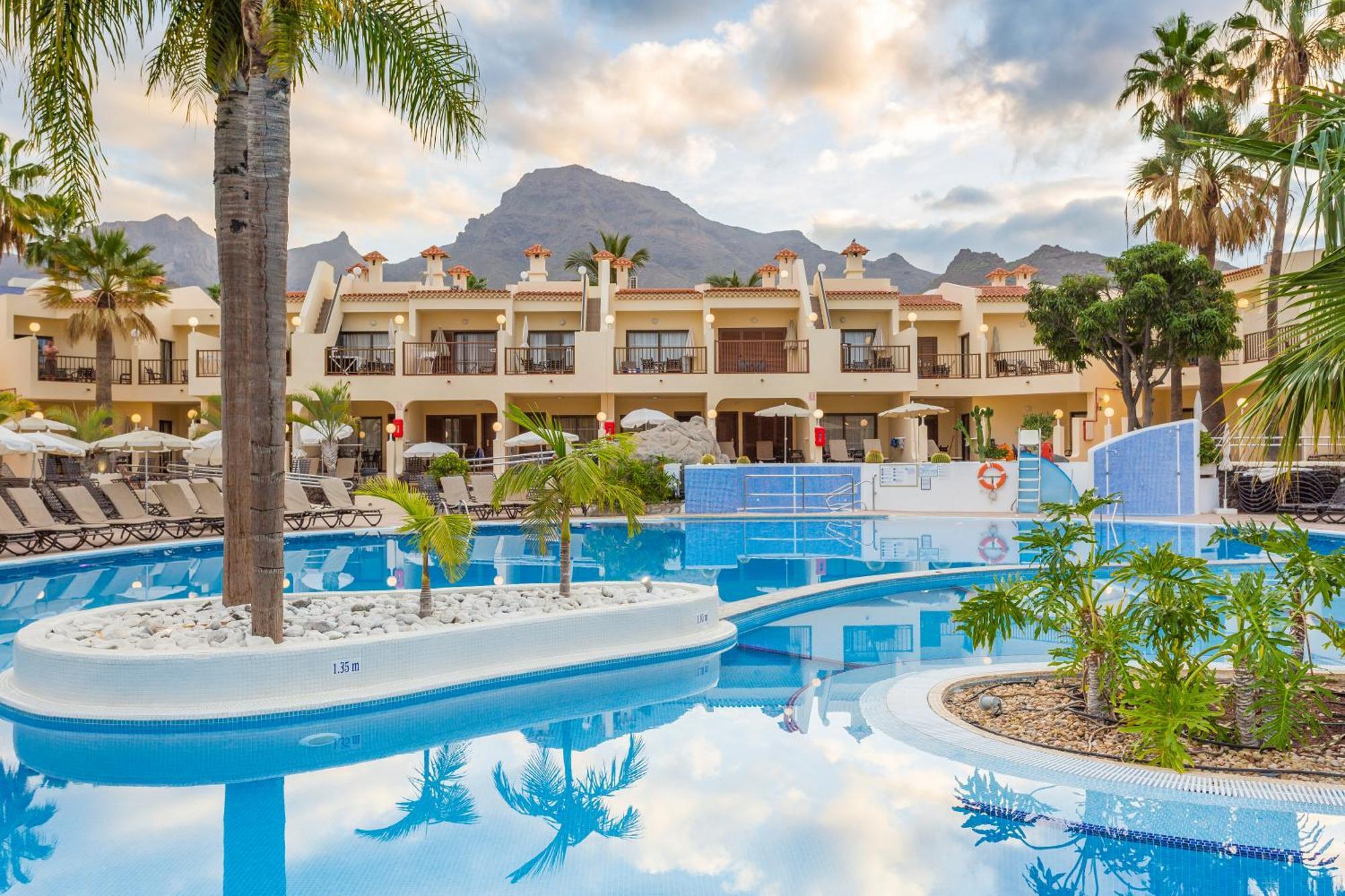 Apartahotel Royal Sunset Club 3*