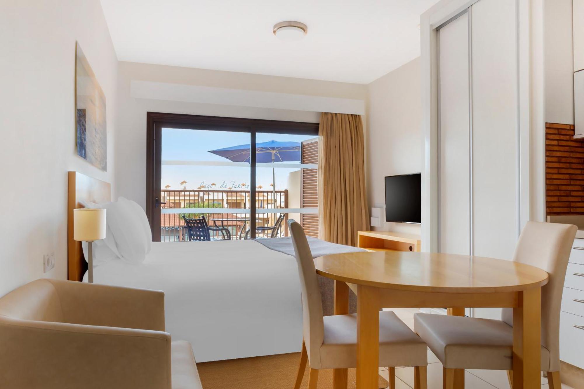 Apartahotel Royal Sunset Club 3*