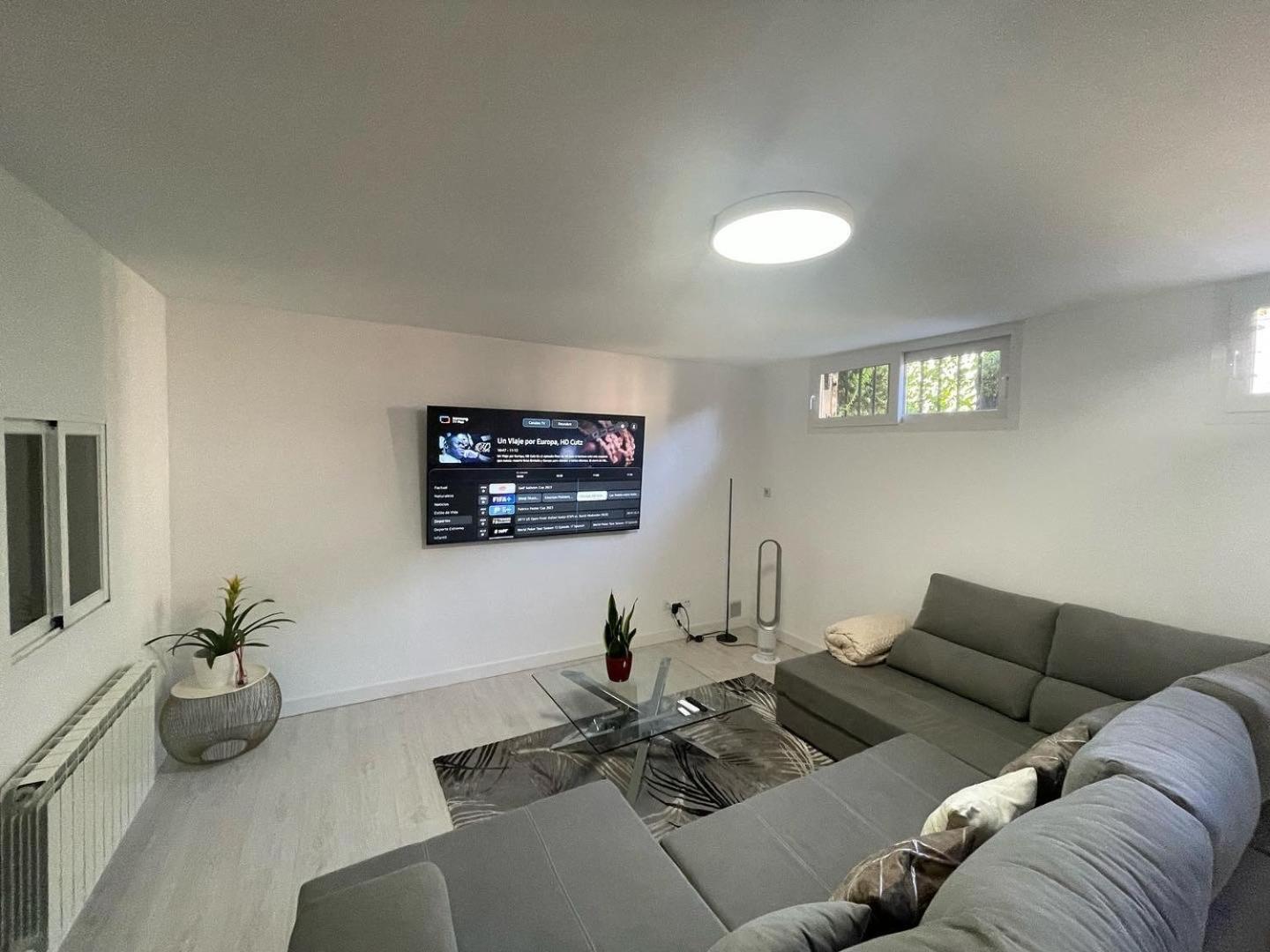Moderna Casa De Lujo Con Jacuzzi En El Jardin Holiday home *