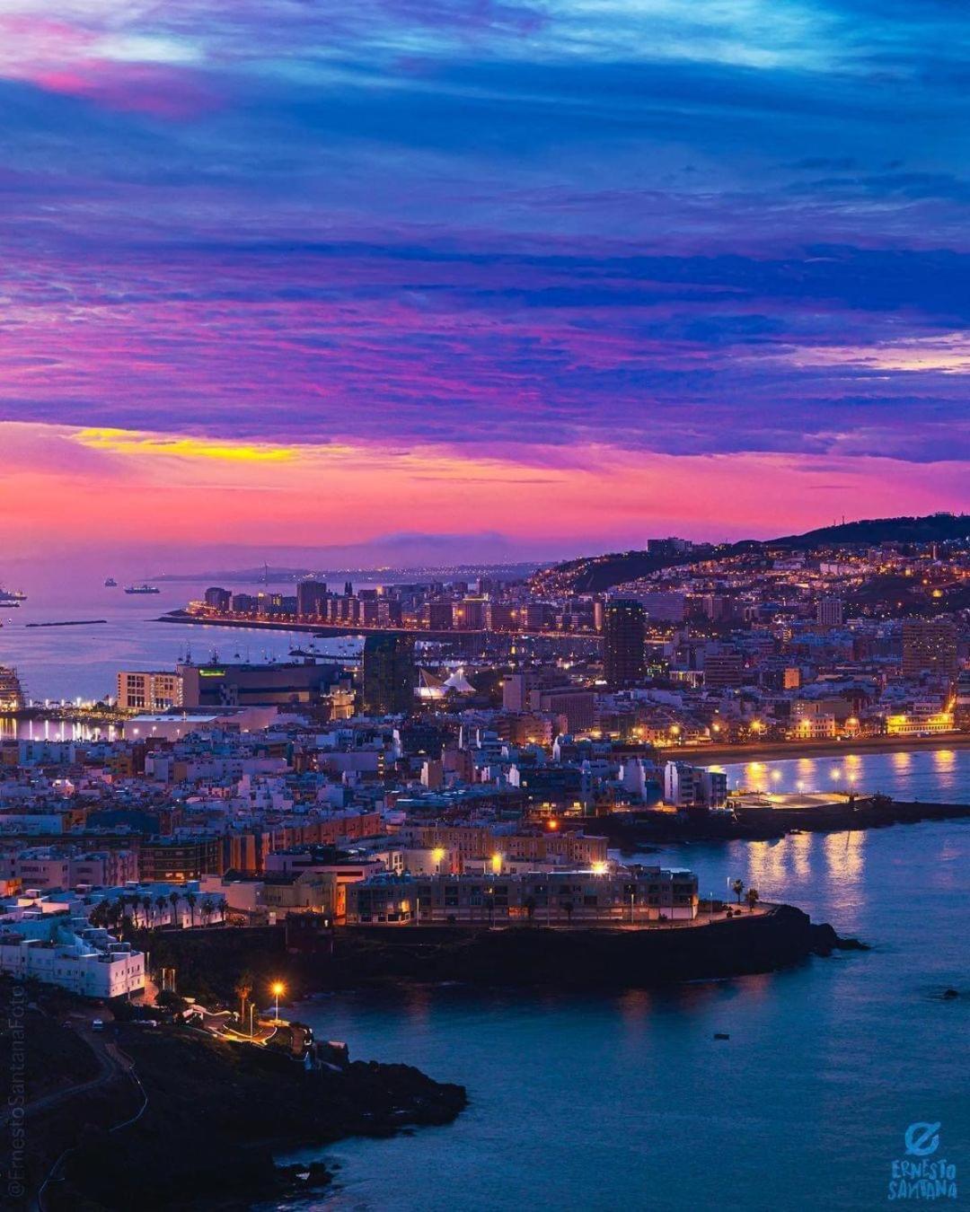Upscale***las Canteras Beach***balcony Apartment *