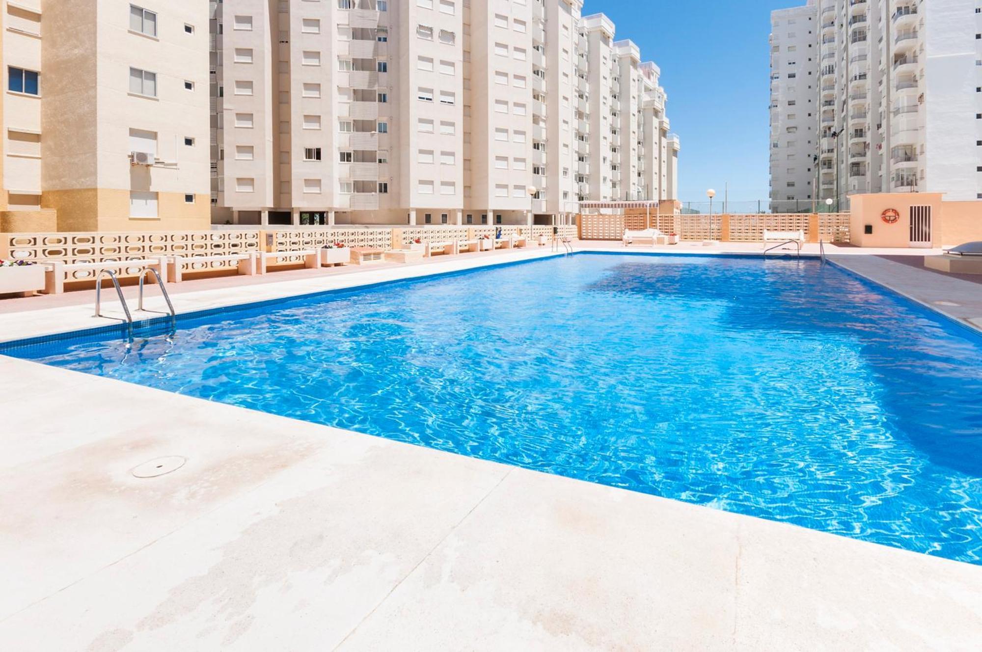 Bahamas Apartment *