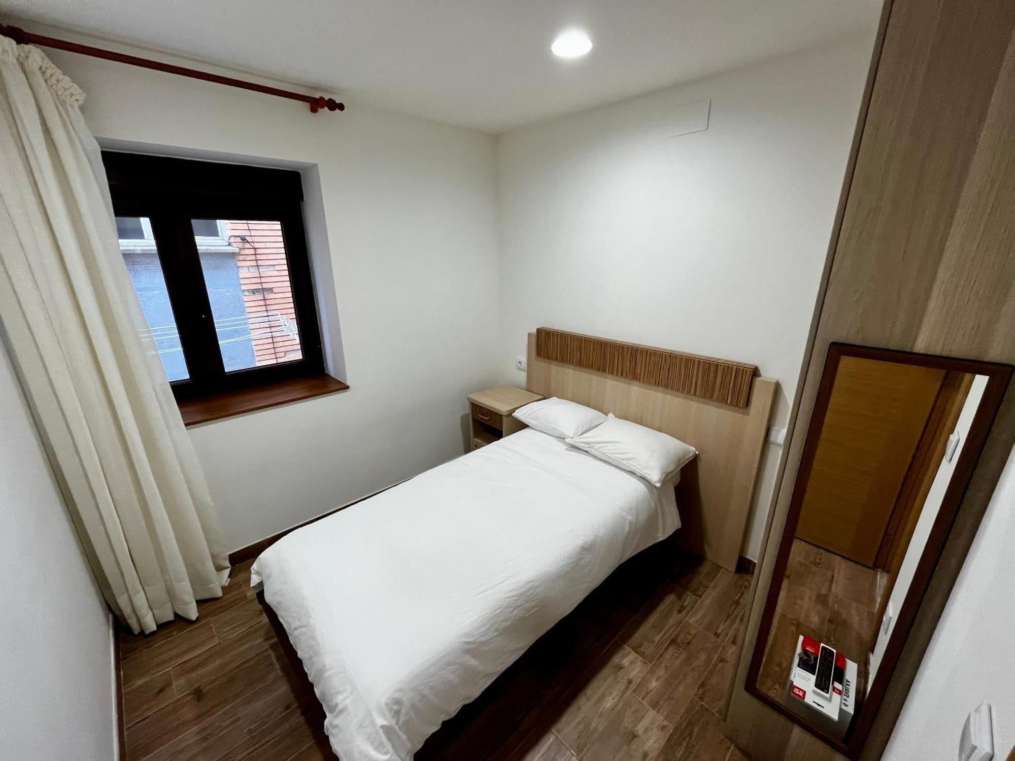Lotila Flats L'infiestu Apartamento Infiesto