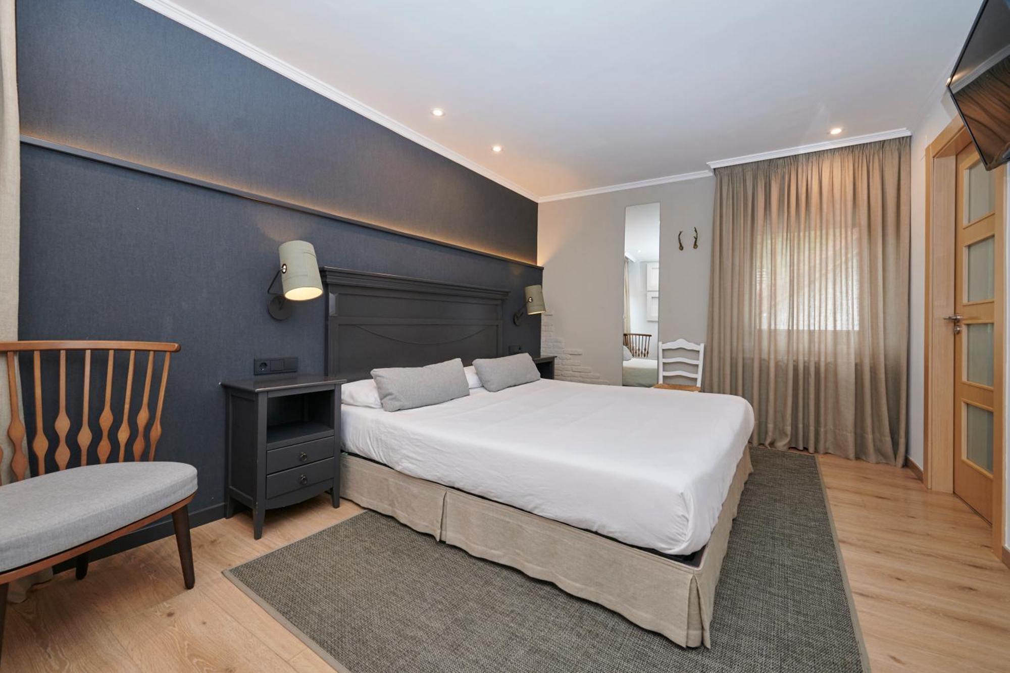 Lola Guest house *