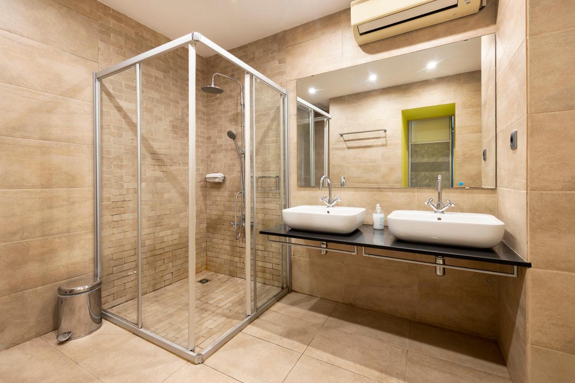 Sata Sagrada Familia Area Apartment *