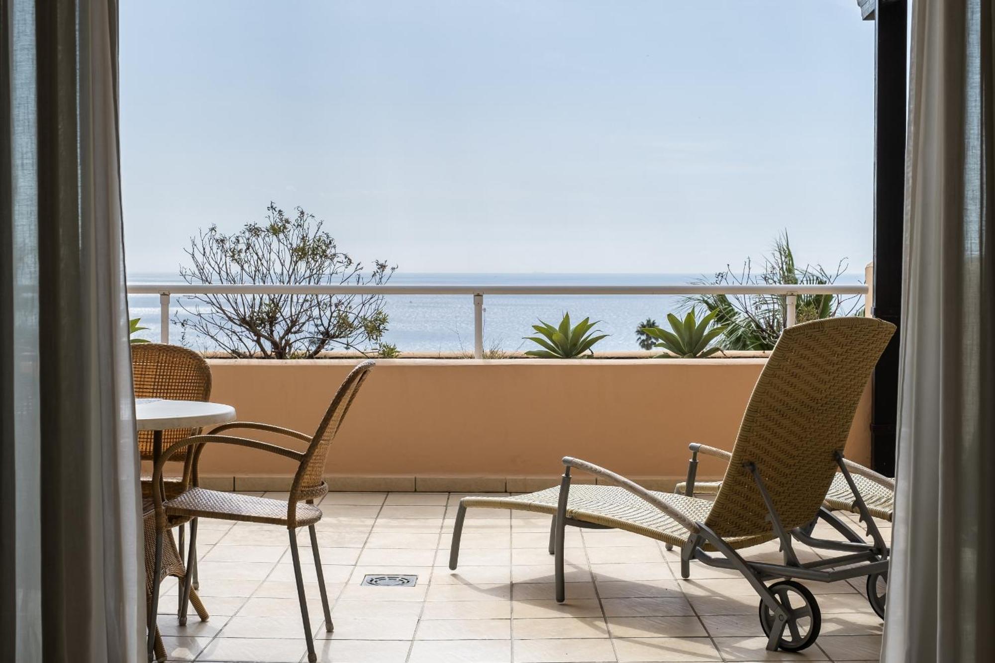Malibu Mansions By The By Alfresco *