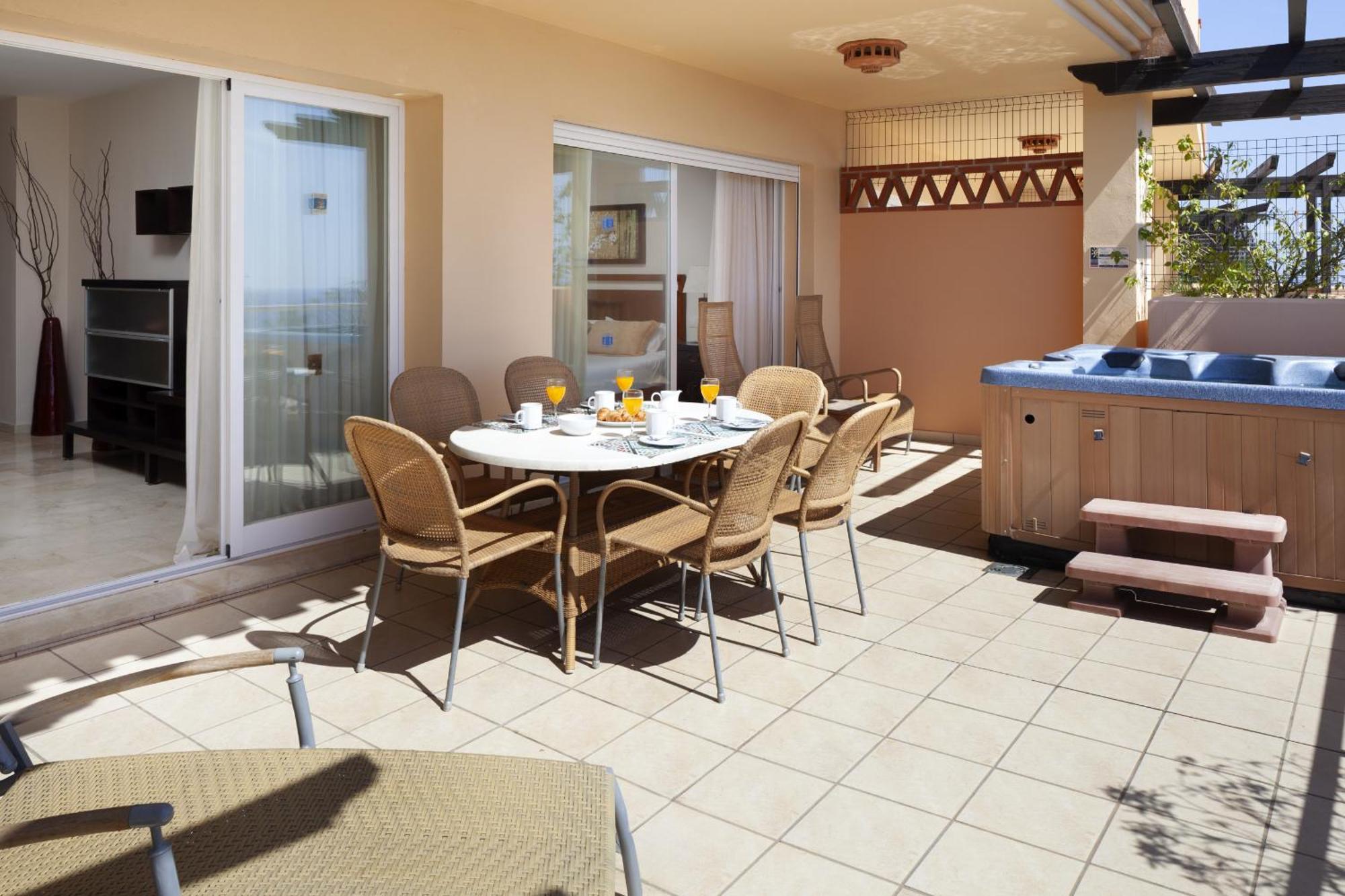 Malibu Mansions By The By Alfresco Apartamento El Faro