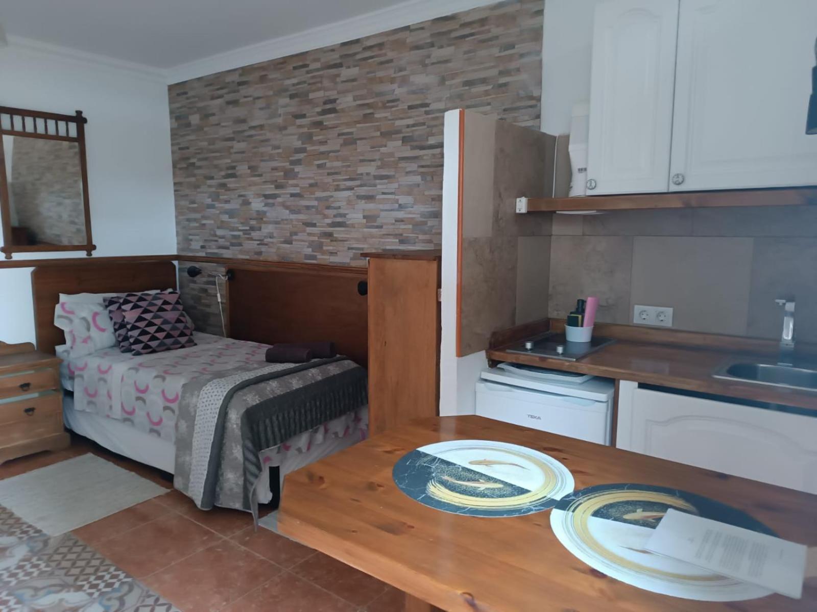 Solo Adultos, Tuneras Country house *