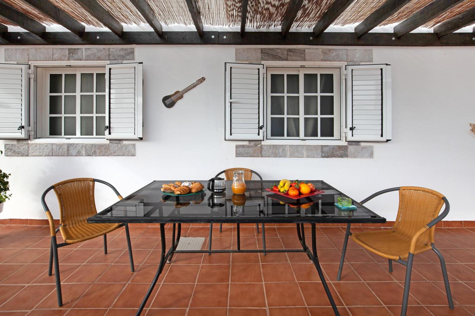 Casa Majos Holiday home *