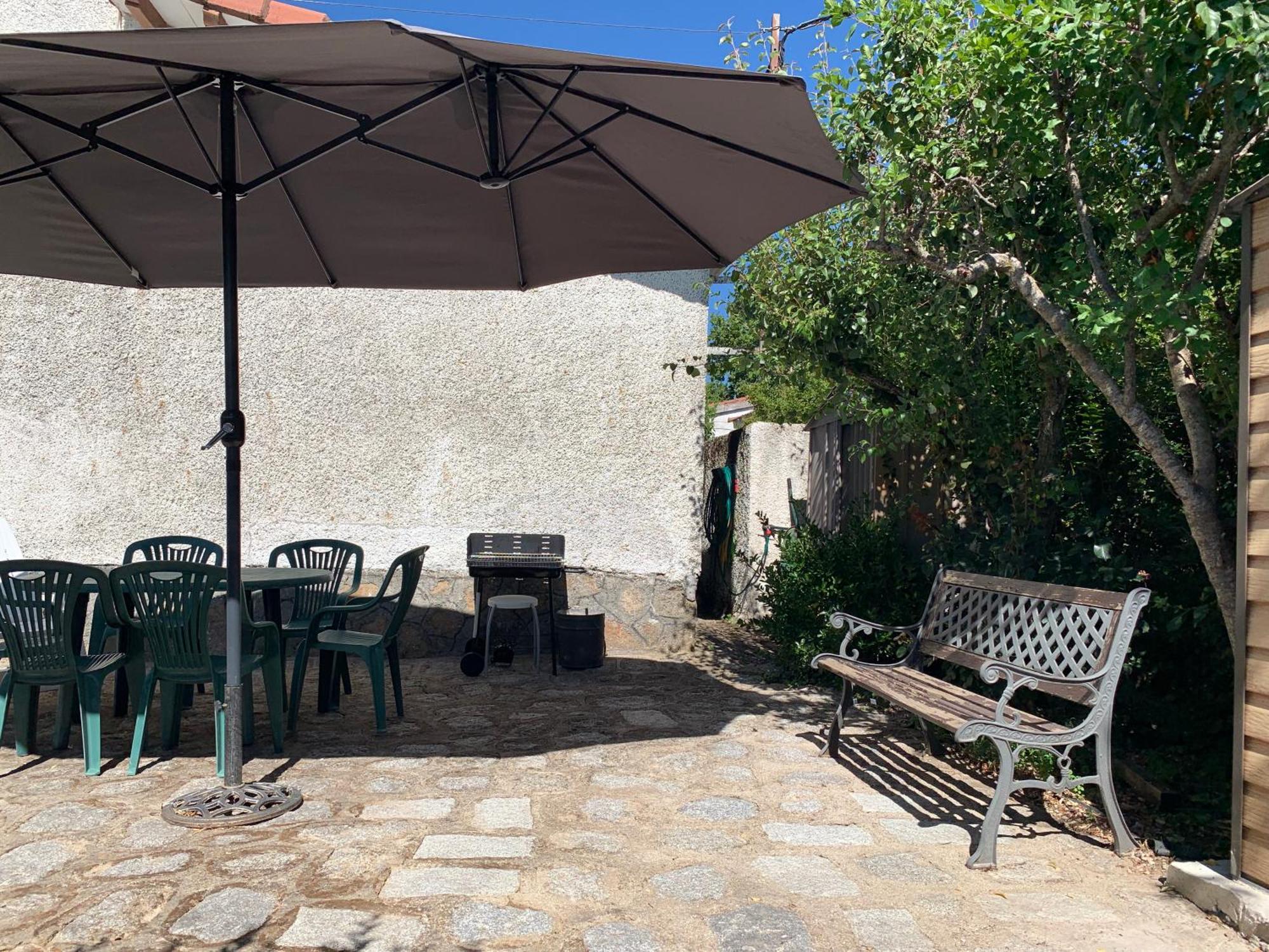 Casa Rural A Una Hora De Madrid Holiday home Herradon de Pinares
