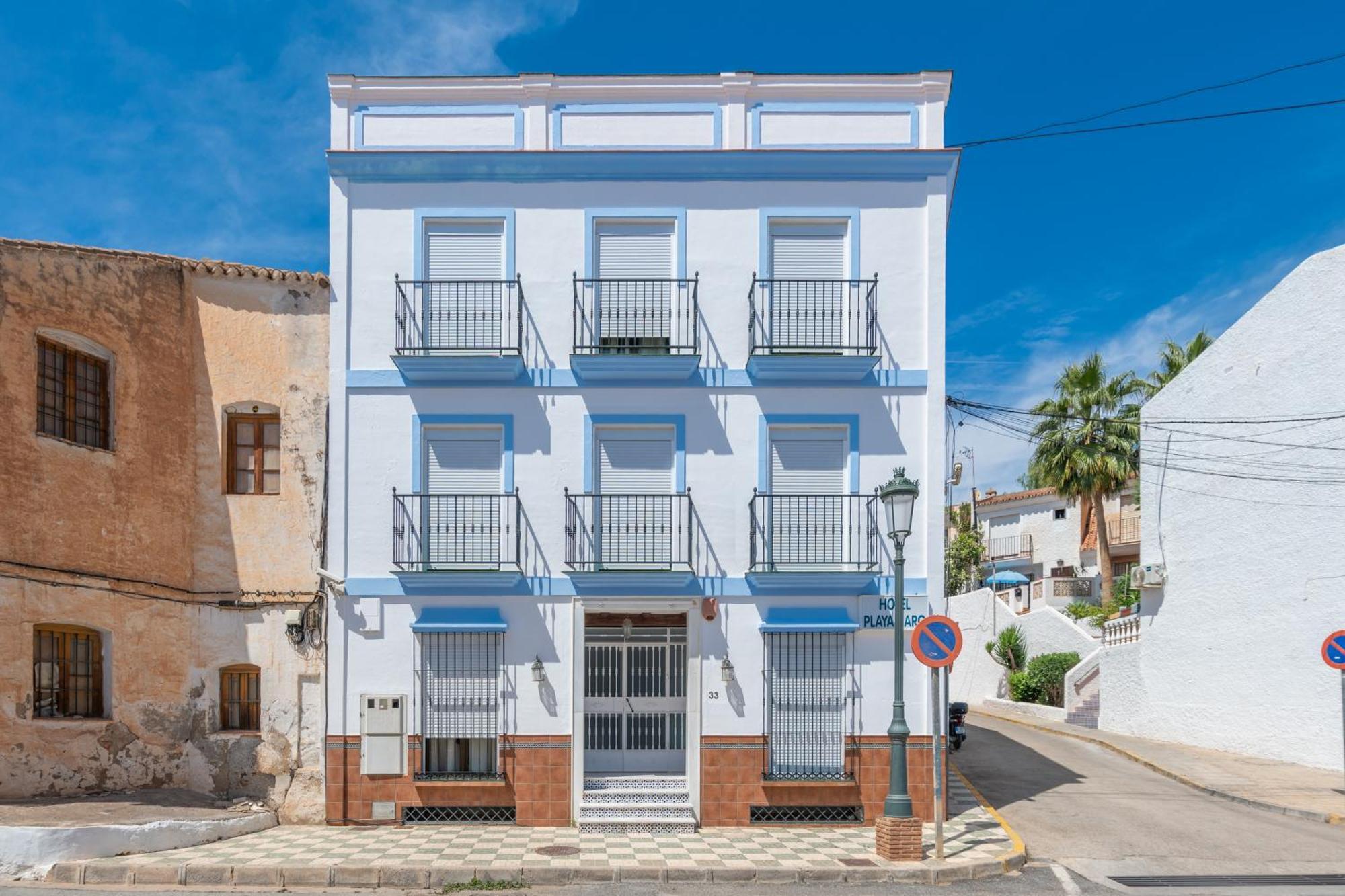 Hotel Playamaro