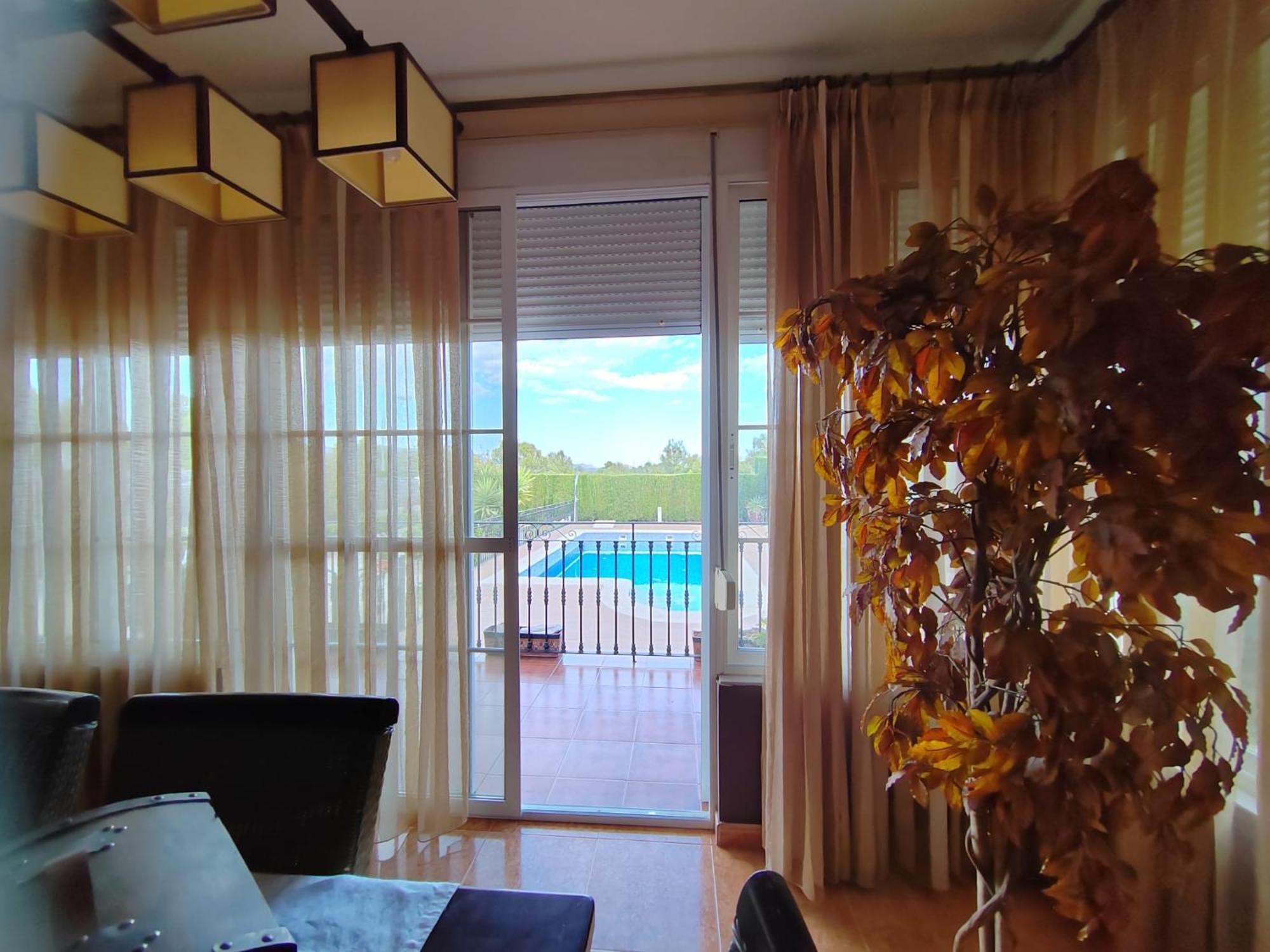 Con Piscina En Holiday home