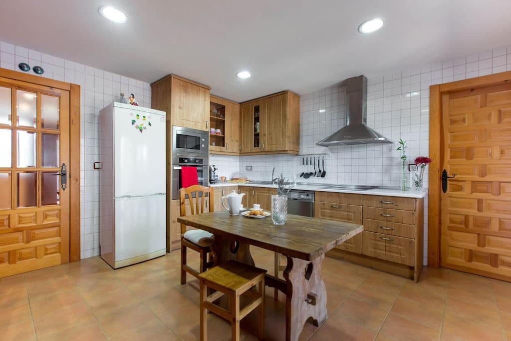 Holiday home Rosales De *
