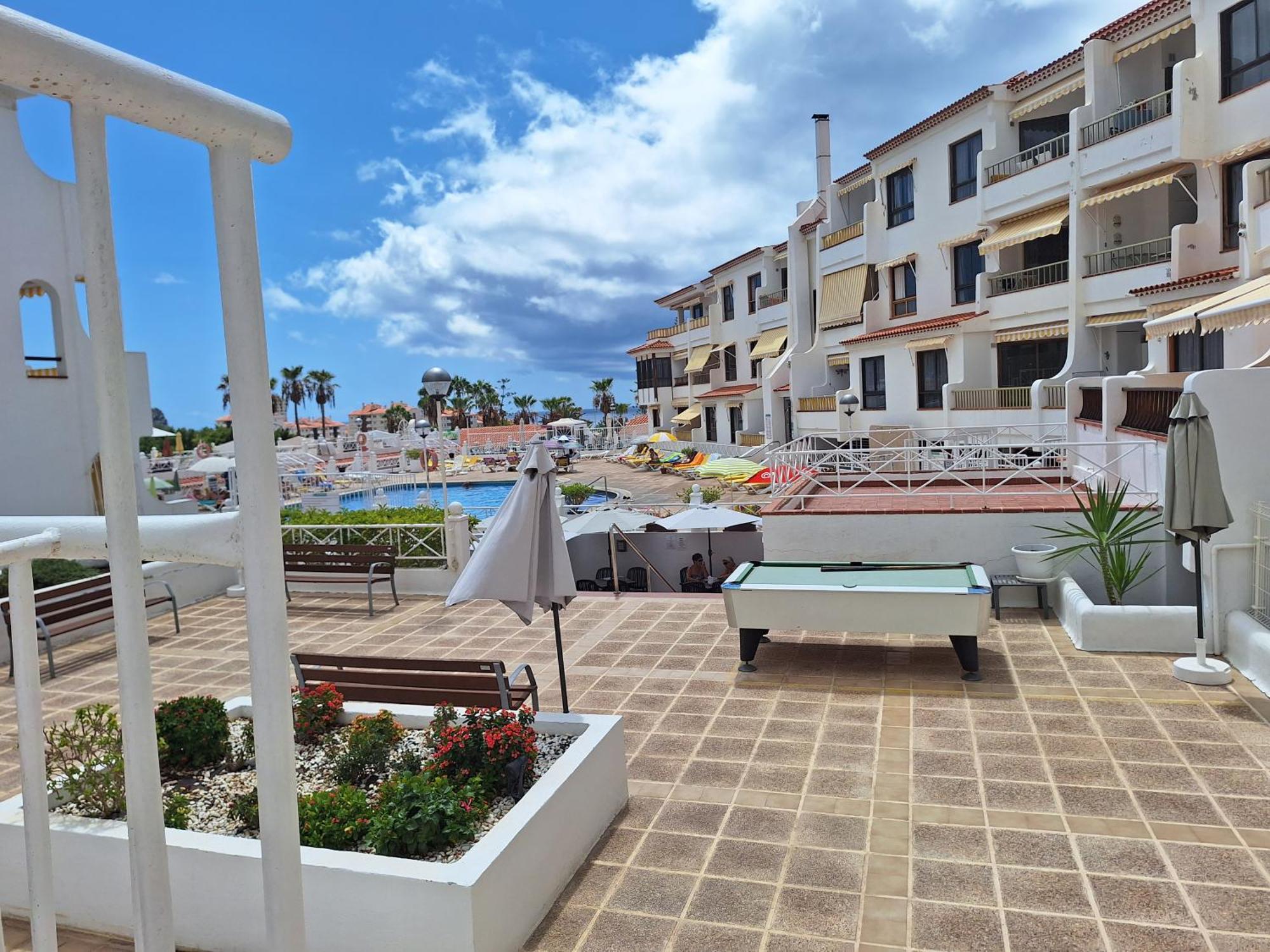 Apartamento Parque Margarita, Terraza Vista Piscina