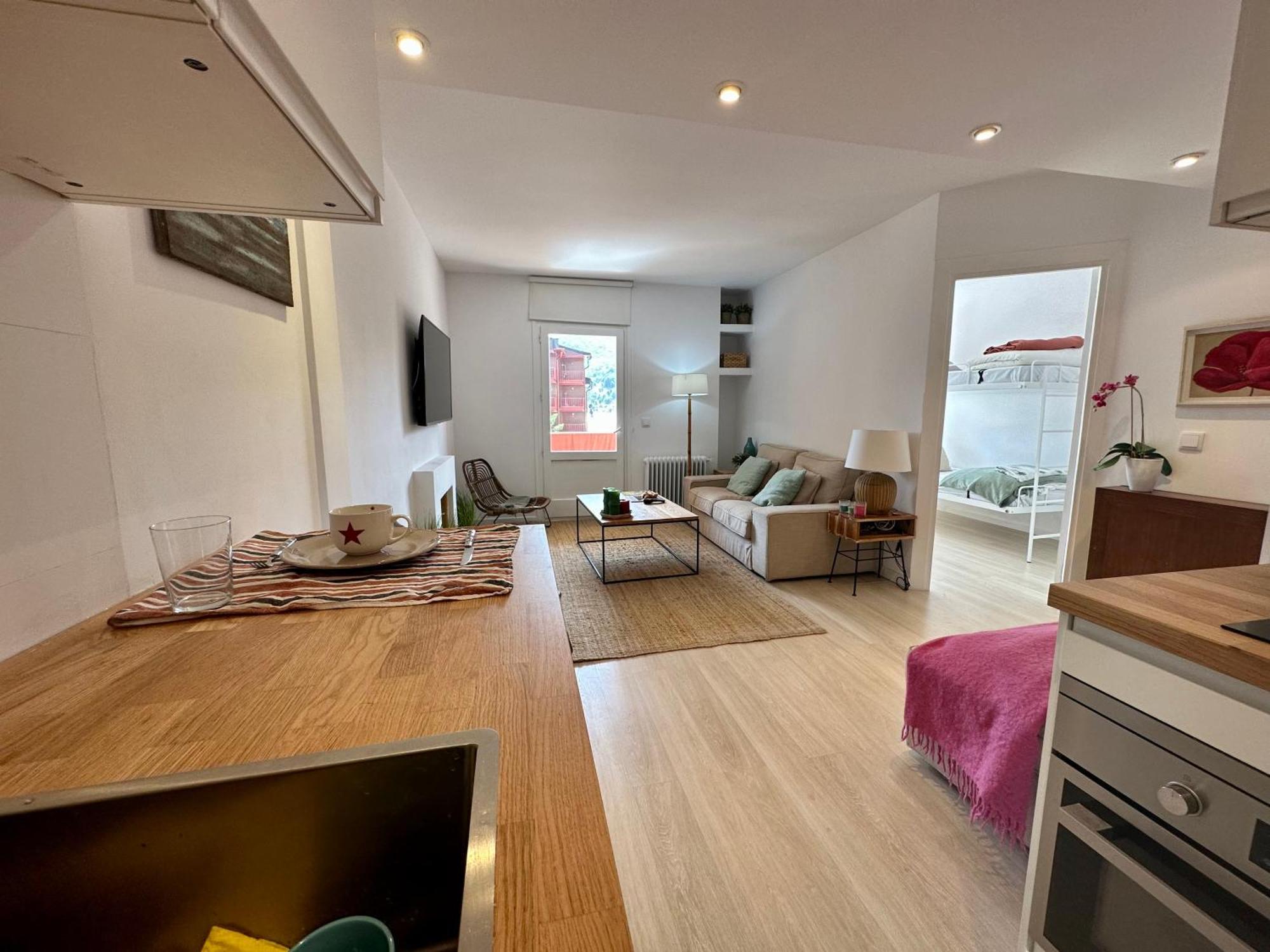 Súper Céntrico, Con Vistas A Pistas Y Wifi Apartamento