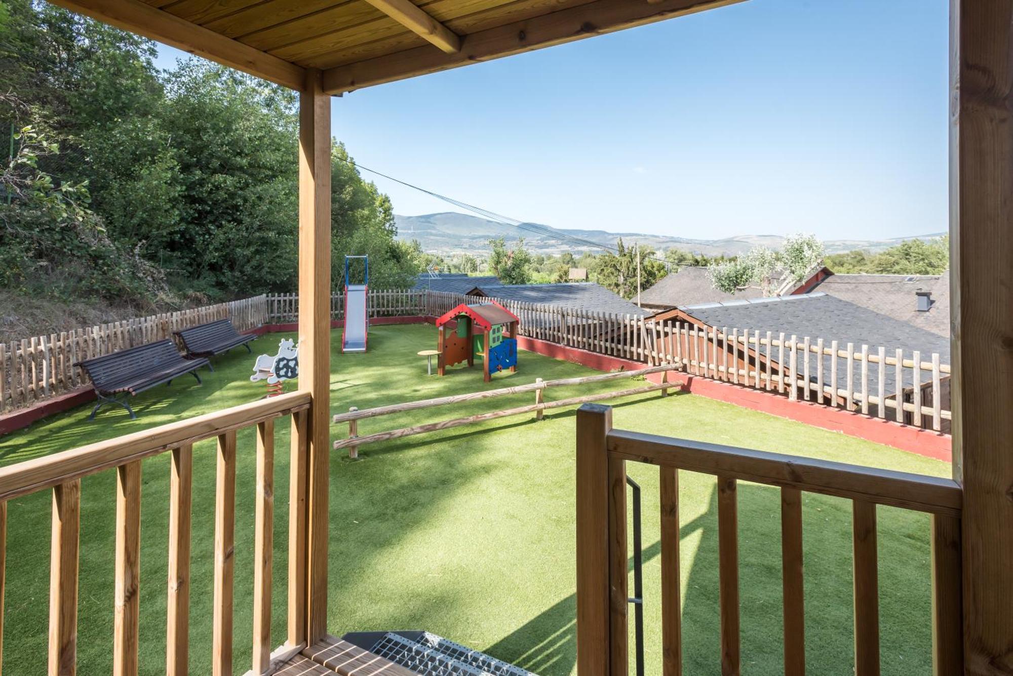 Stel-puigcerda Parque de vacaciones 4*