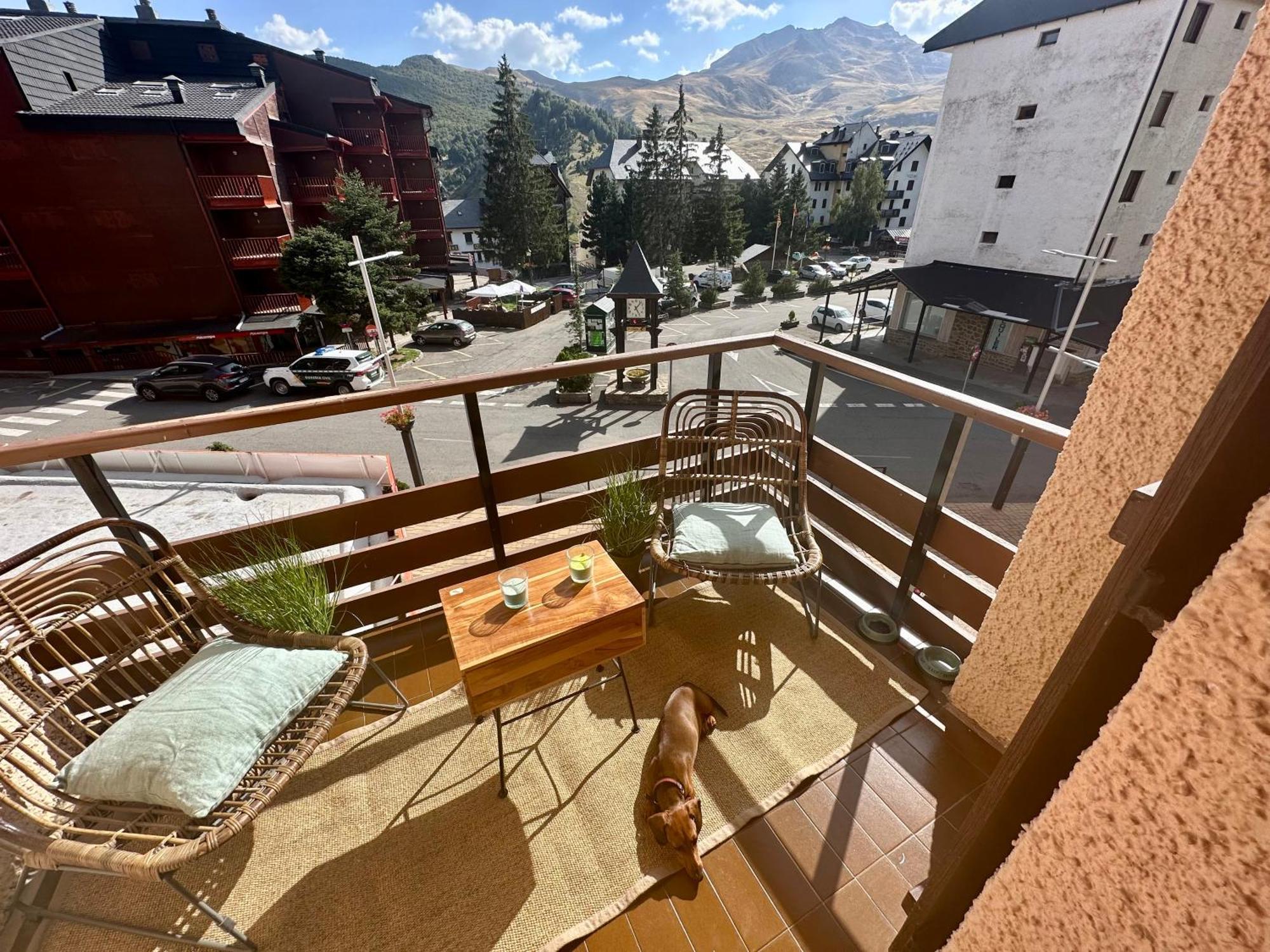 Súper Céntrico, Con Vistas A Pistas Y Wifi Apartamento