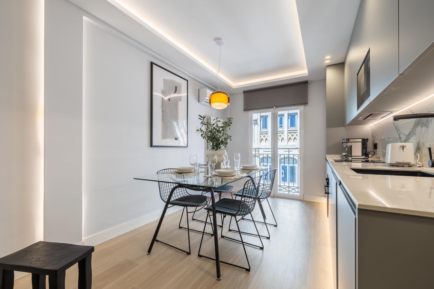 Apartamento Gran Via I Calle De Silva 2br 2bh *