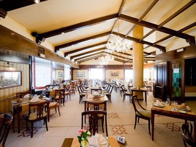 Rey Arturo Burgos Hotel 3*