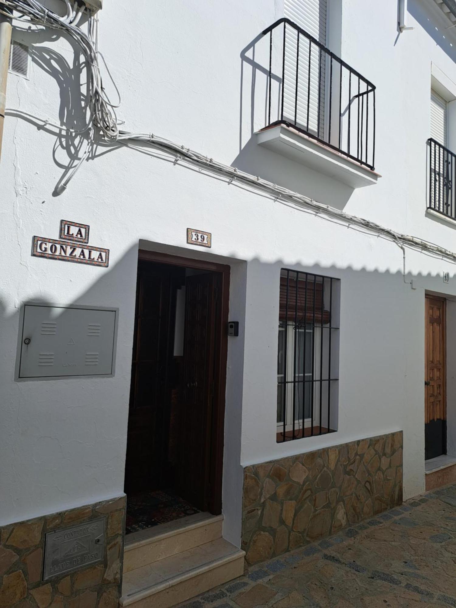 La Gonzala Zahara De La Sierra