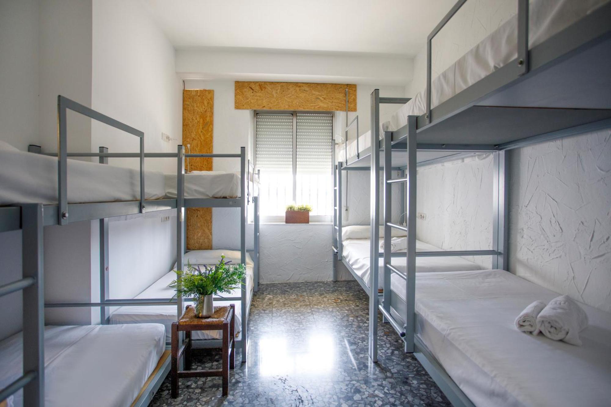 Italica Hostal *