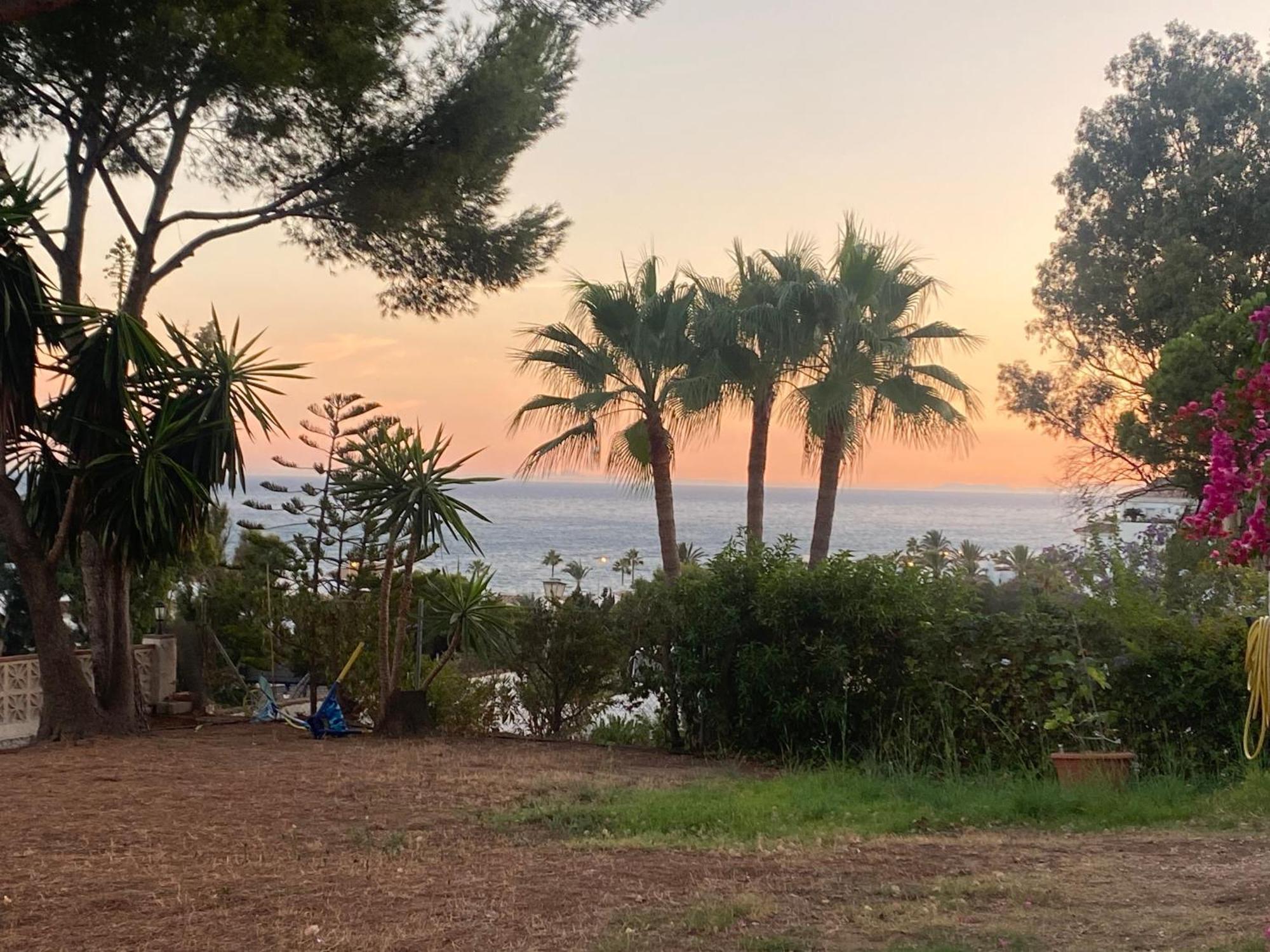 Holiday home Independent House El Bosque