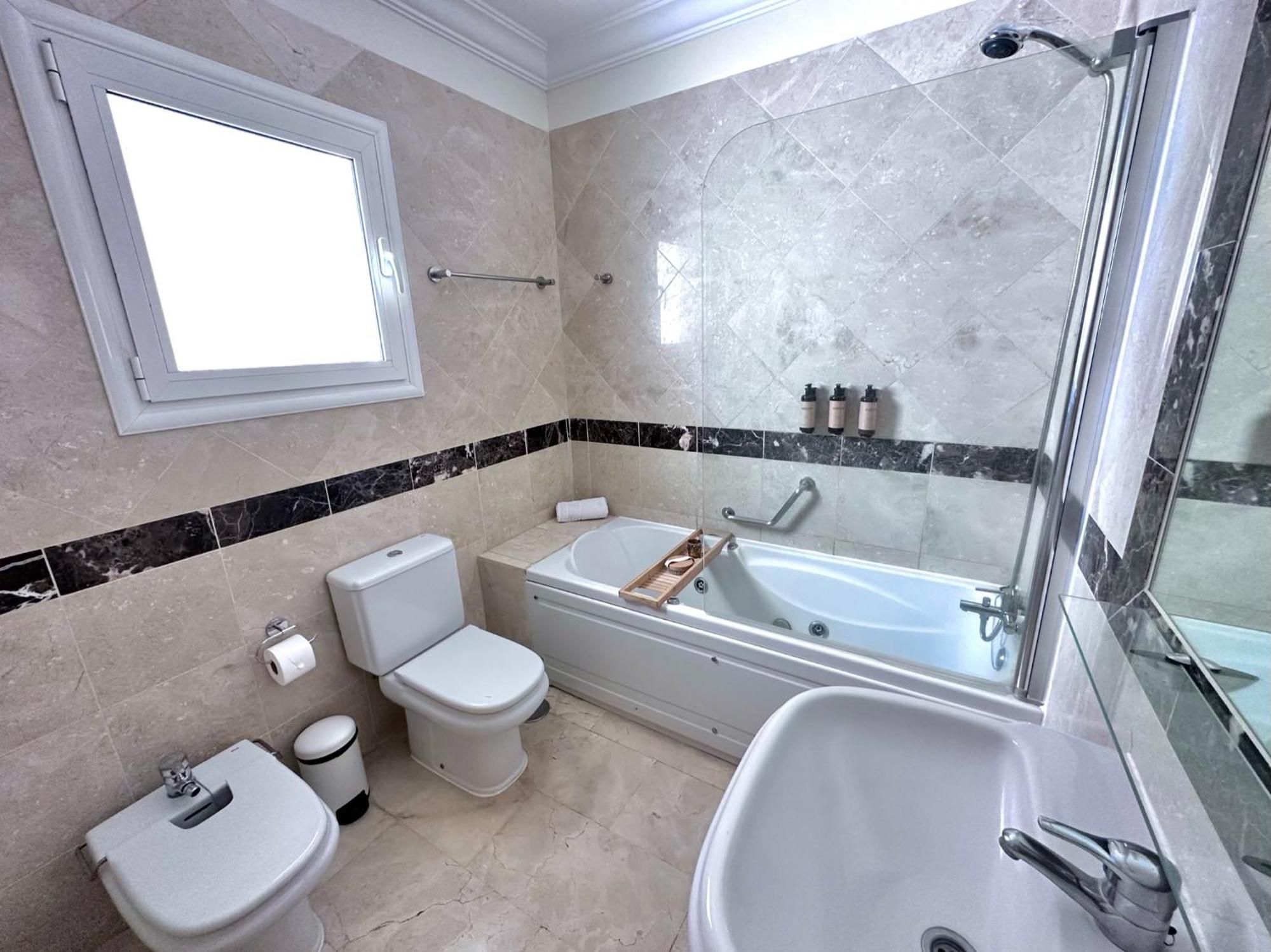 Luxury Villa Ifara With Private Heated Pool Free Car Rental In May And June * Costa Adeje (Tenerife)