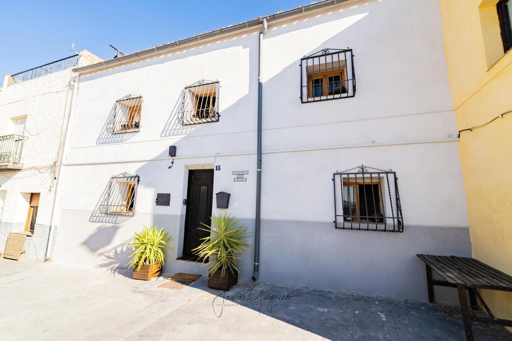 Casa Cuquet De Llum Holiday home *