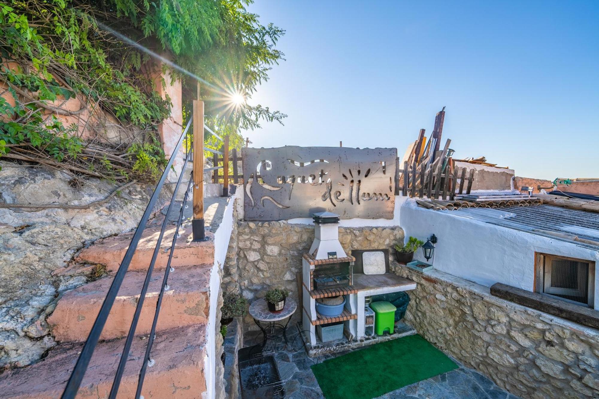 Casa Cuquet De Llum Holiday home *