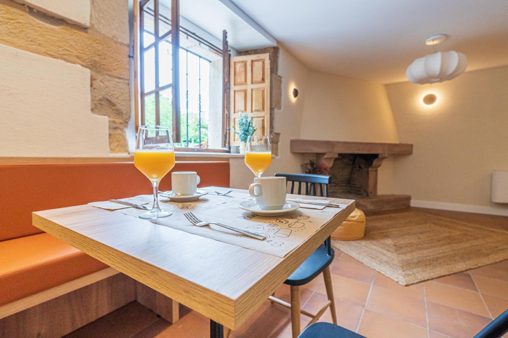 Hotel R Santillana