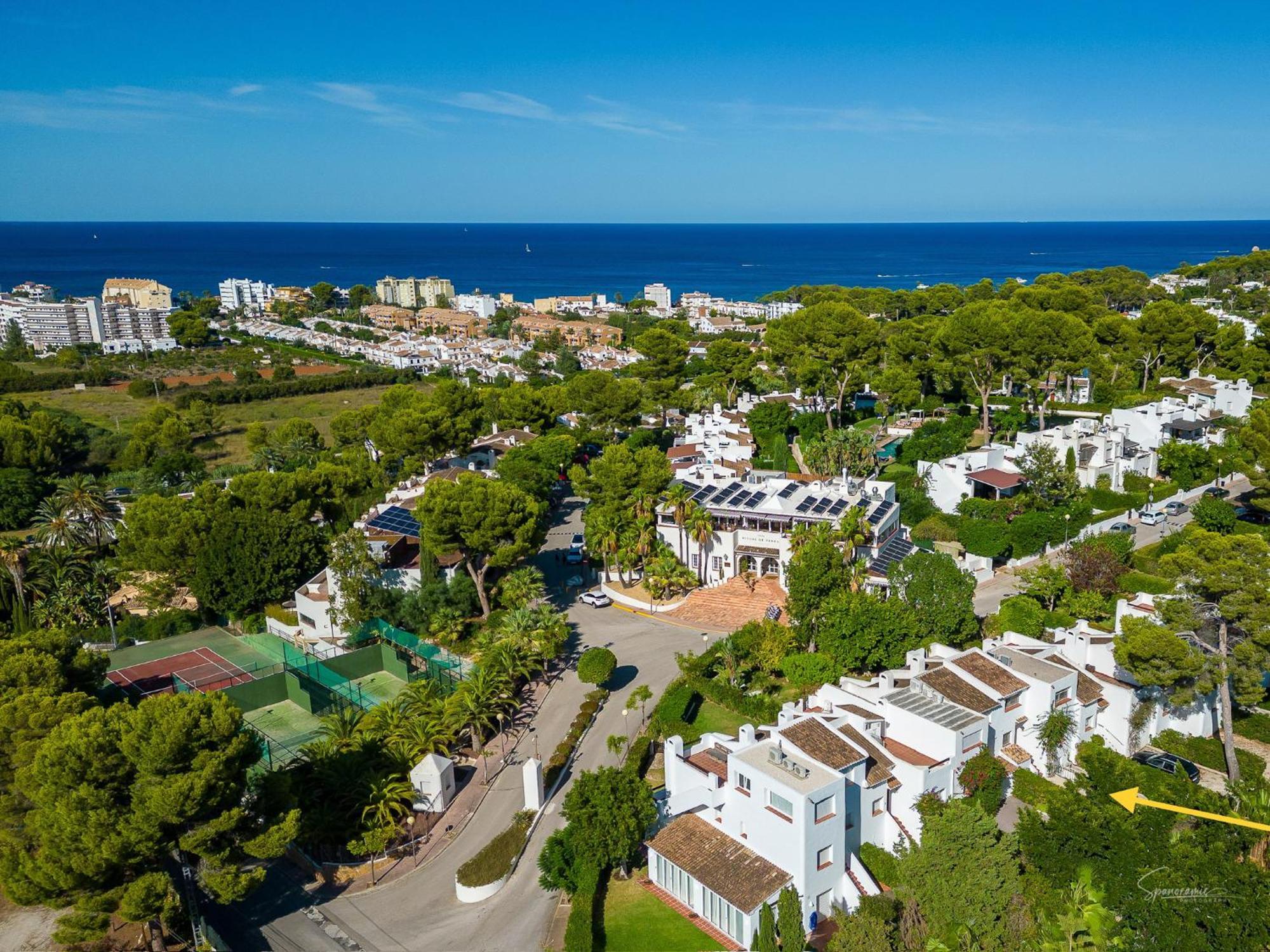 Blanca Situated In A Luxurious Spa Jávea