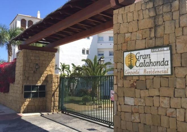 Luxury Garden - Walking Distance To The Sea Apartamento *