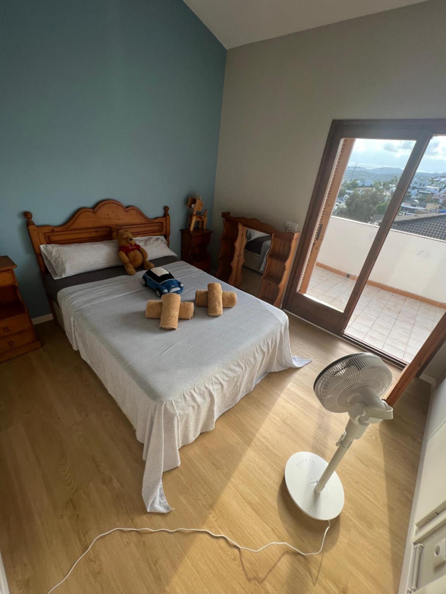 Casa Familiar En La Playa Con Piscina Сasa de vacaciones *