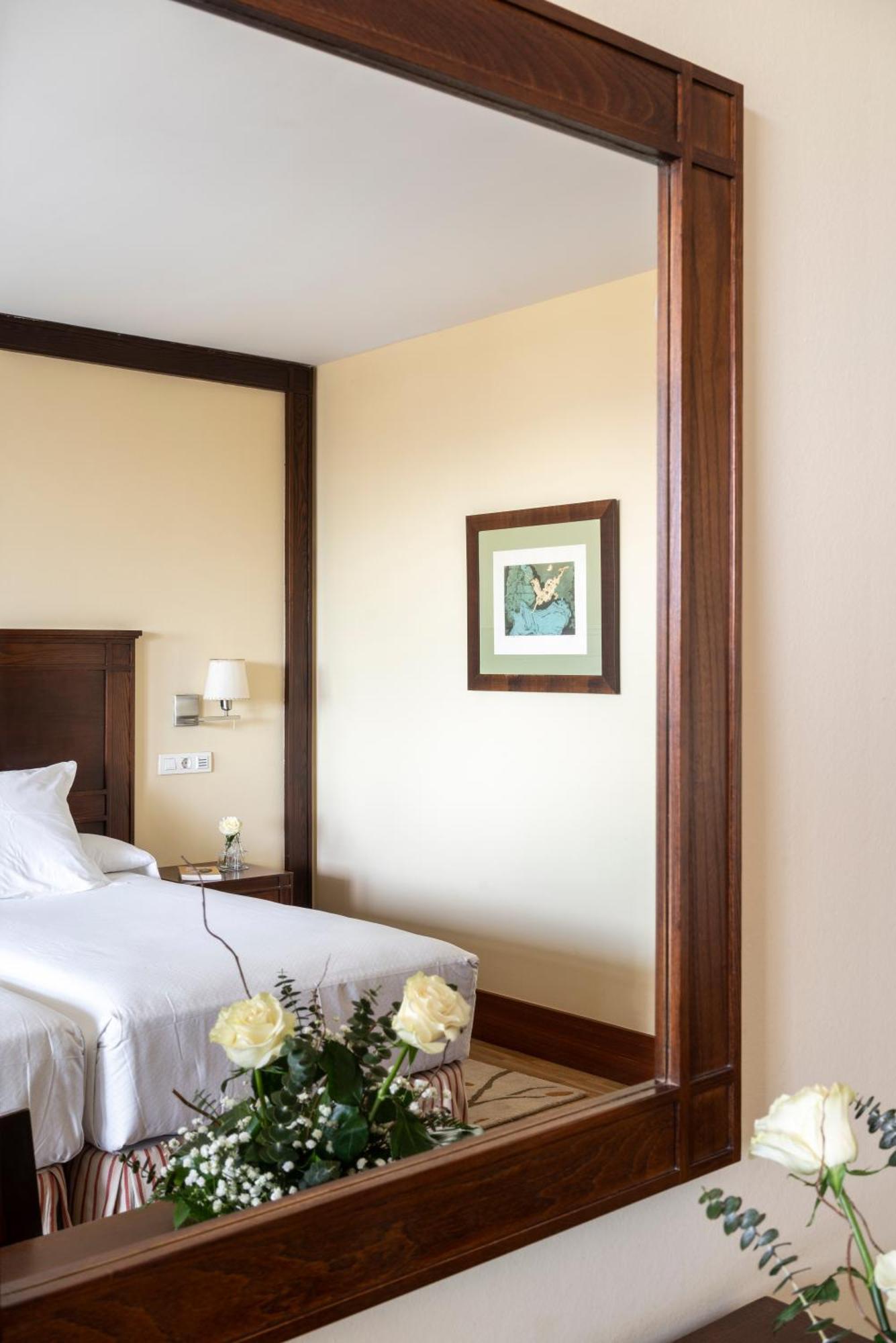 Hotel De 4*