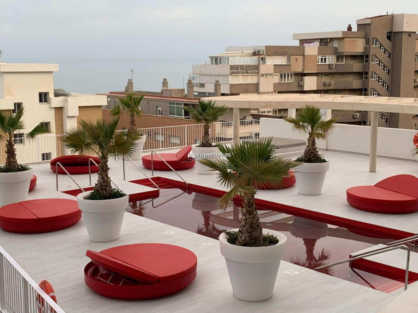 Atico Con Vistas Impresionantes *