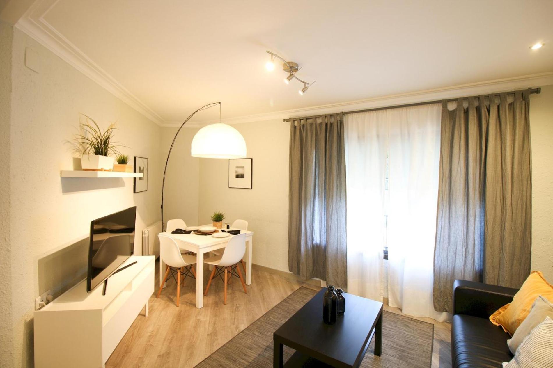 For 6 People, Equipped And Confortable Apartment *