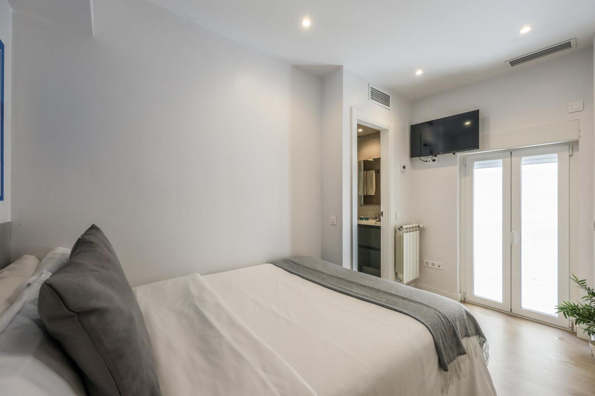 Guest house Amazinn Places Blasco De Garay 102 Madrid