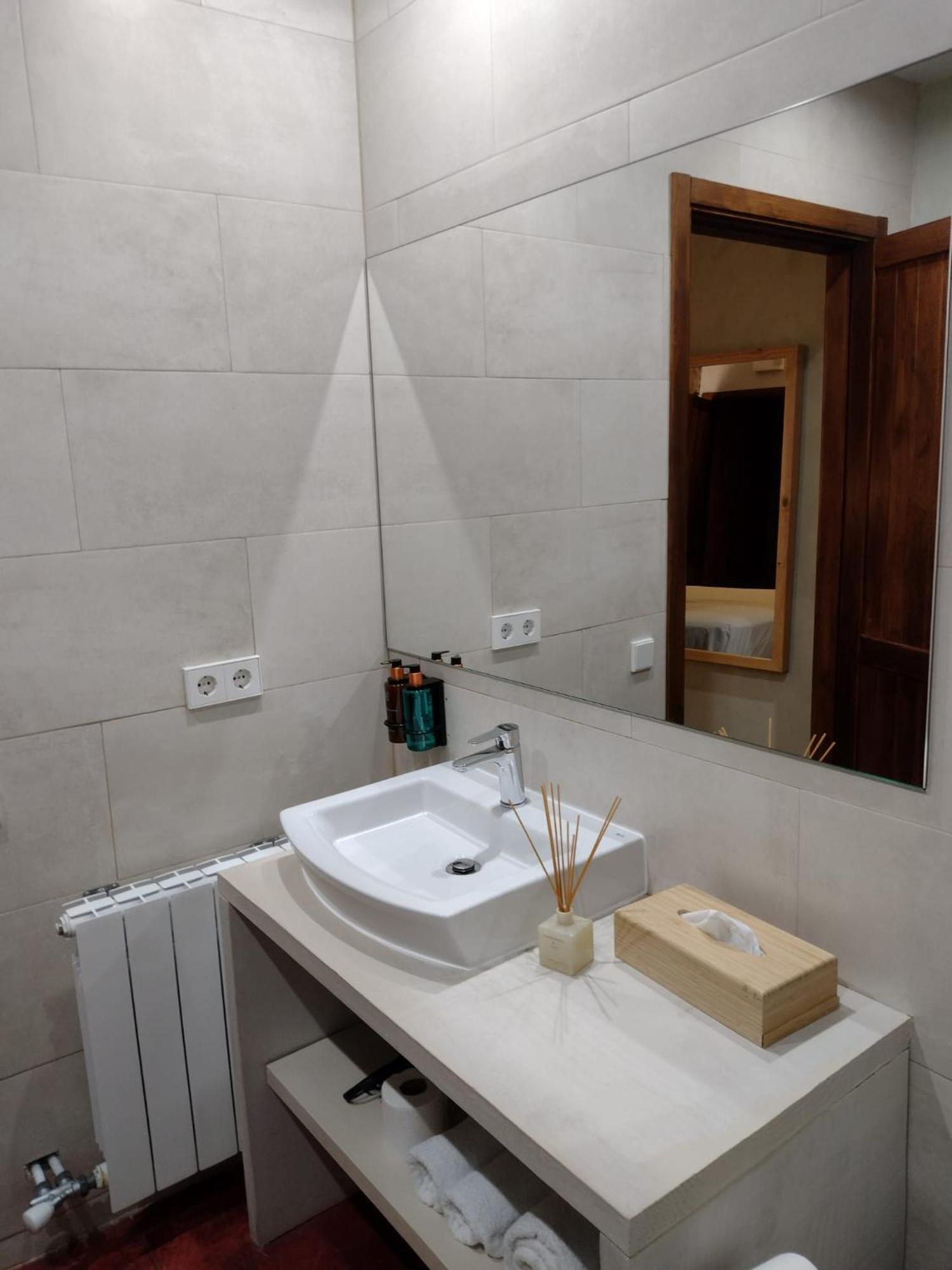 De Bianya Guest house *