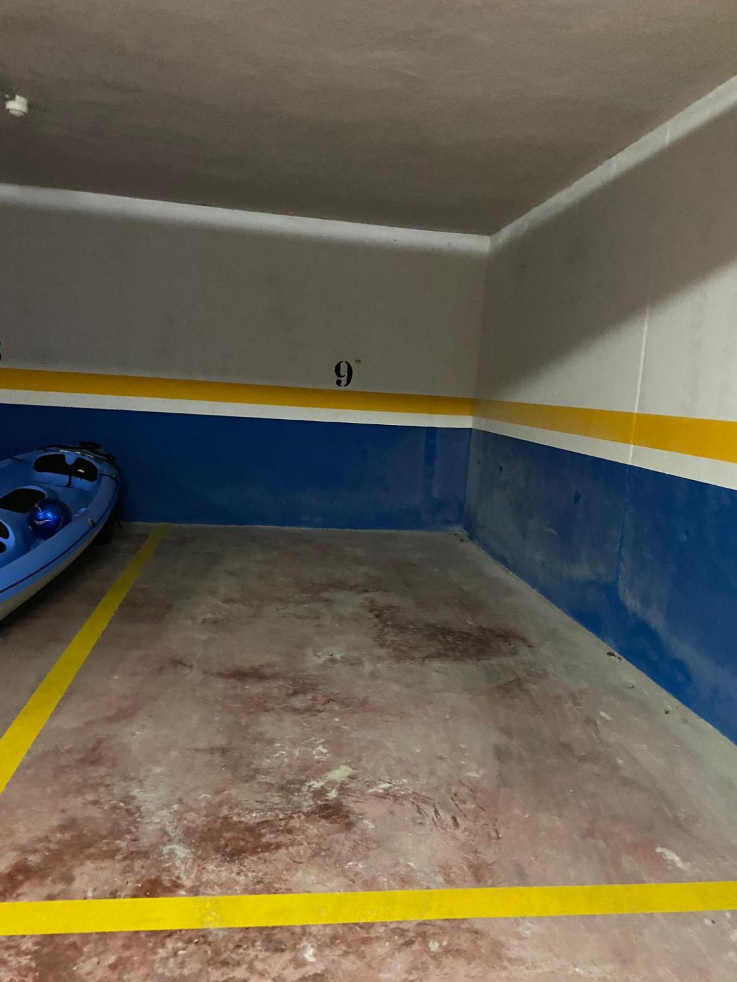 Apartamento Con Vistas Al Mar B3 Urb Puerto Azul *